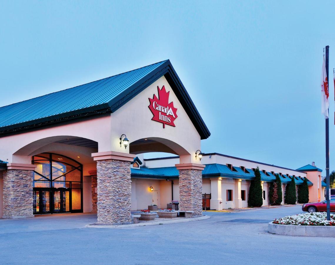 Canad Inns Destination Centre Portage La Prairie Bagian luar foto